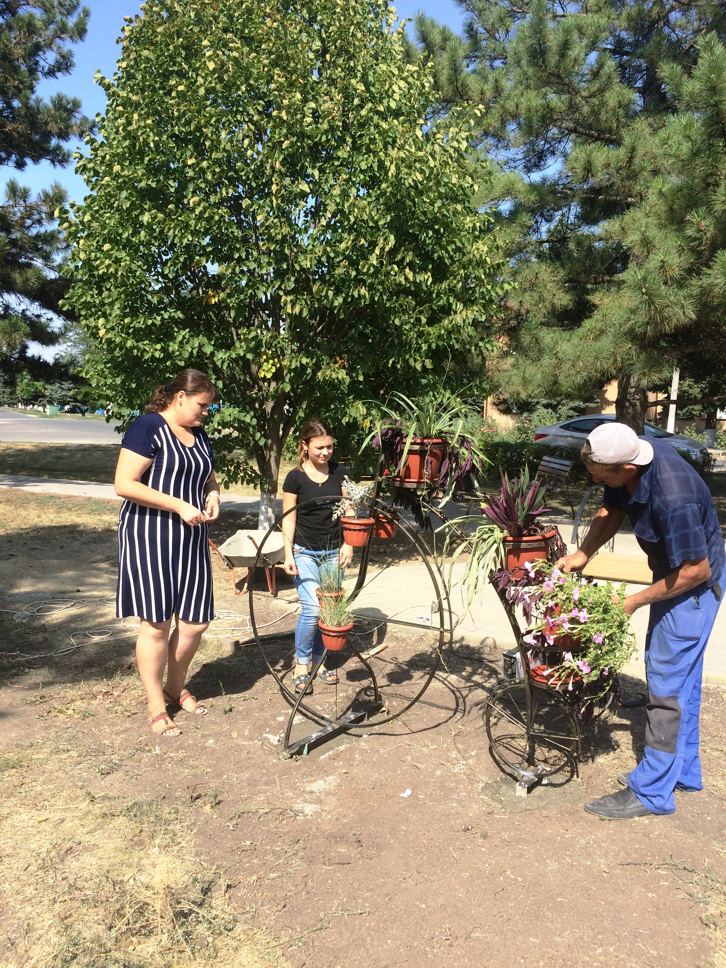 Молодежный сквер